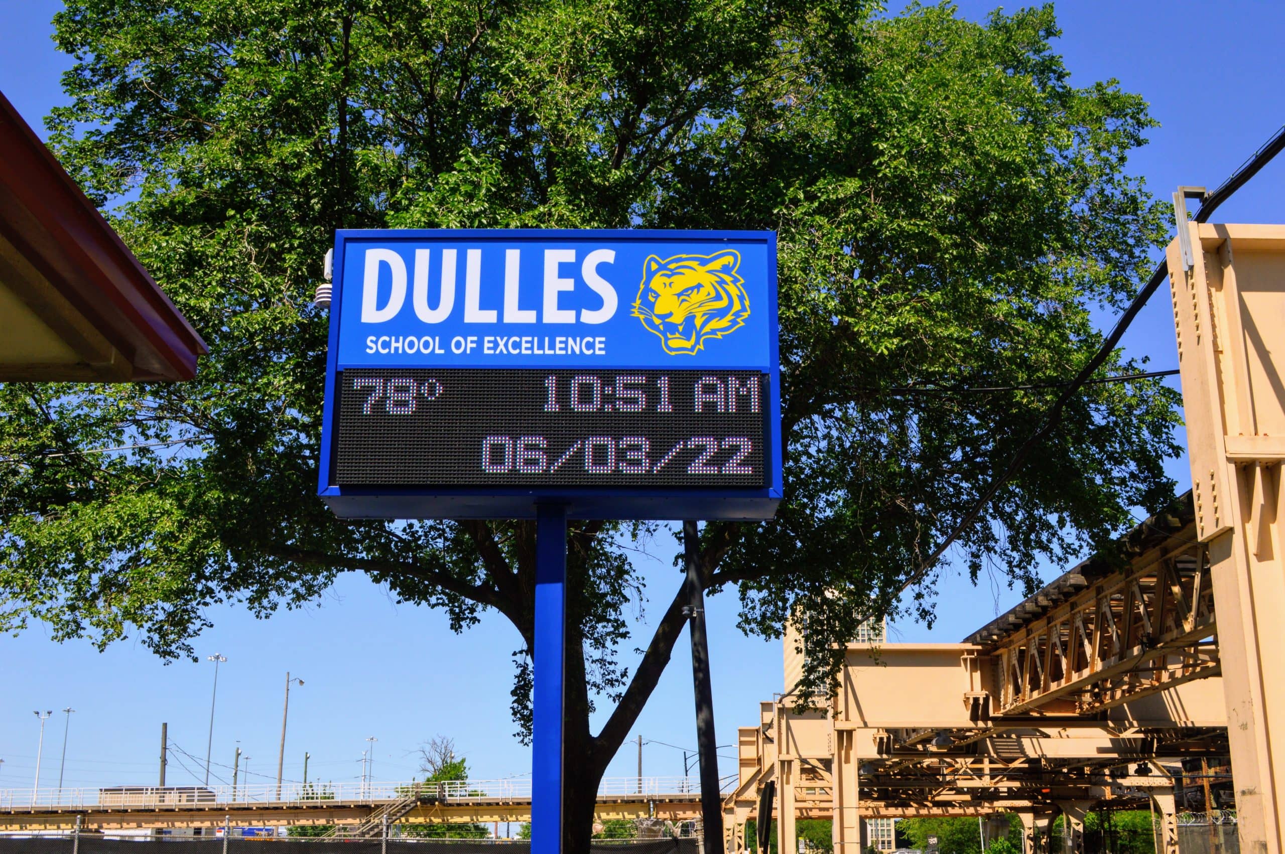 Dulles school sign