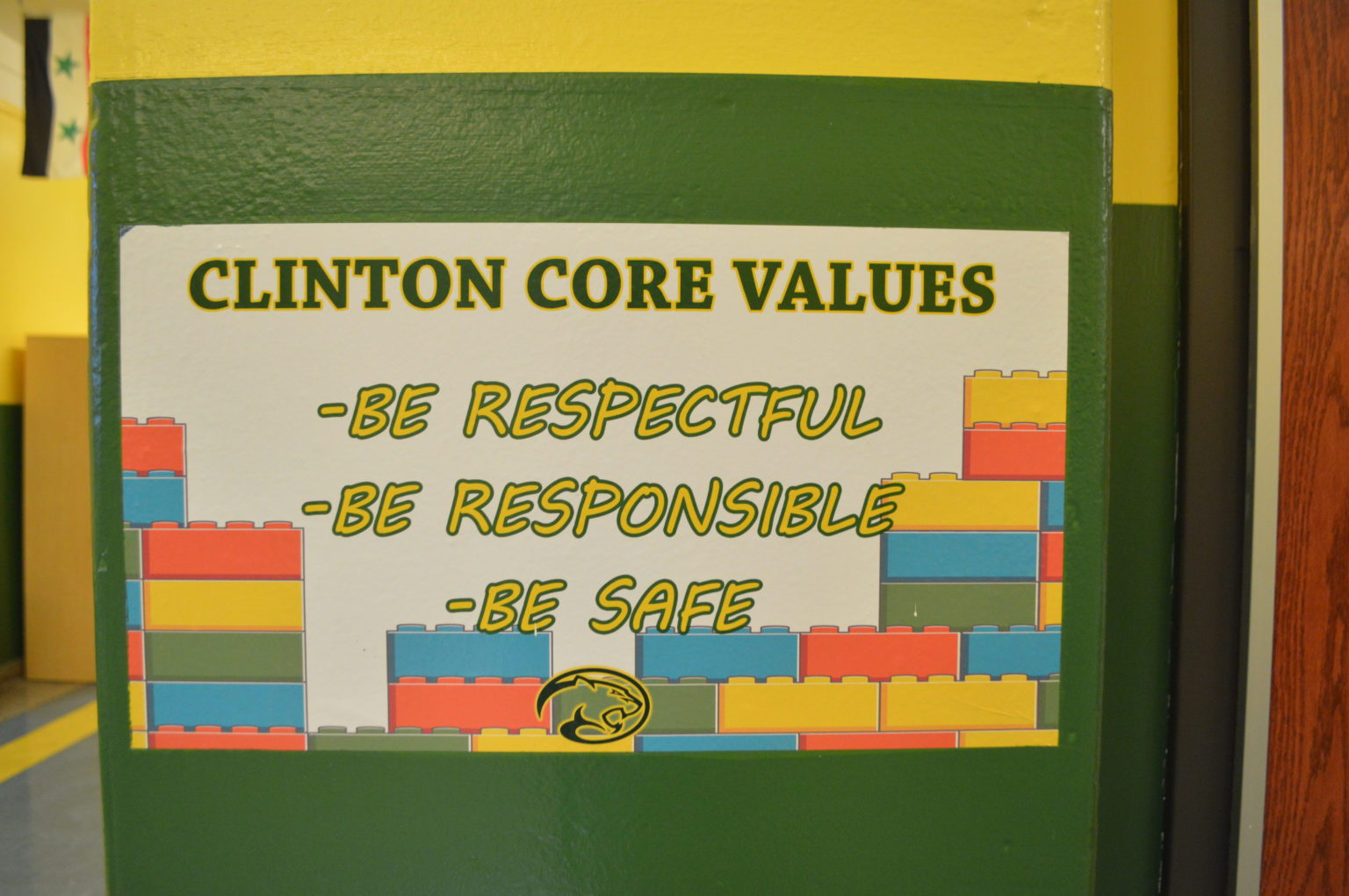 Wall banner
